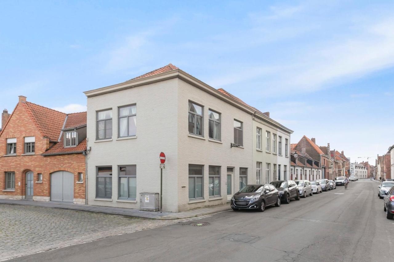 Huswell - Charming Getaway In The Historical City Center Brygge Exteriör bild