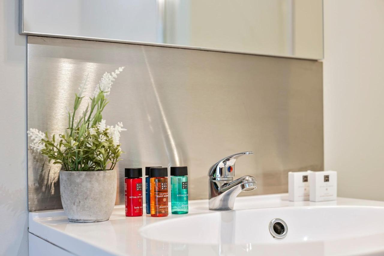 Huswell - Charming Getaway In The Historical City Center Brygge Exteriör bild