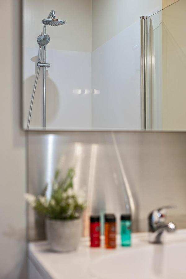 Huswell - Charming Getaway In The Historical City Center Brygge Exteriör bild
